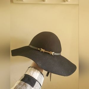 NEW 100% wool floppy hat
